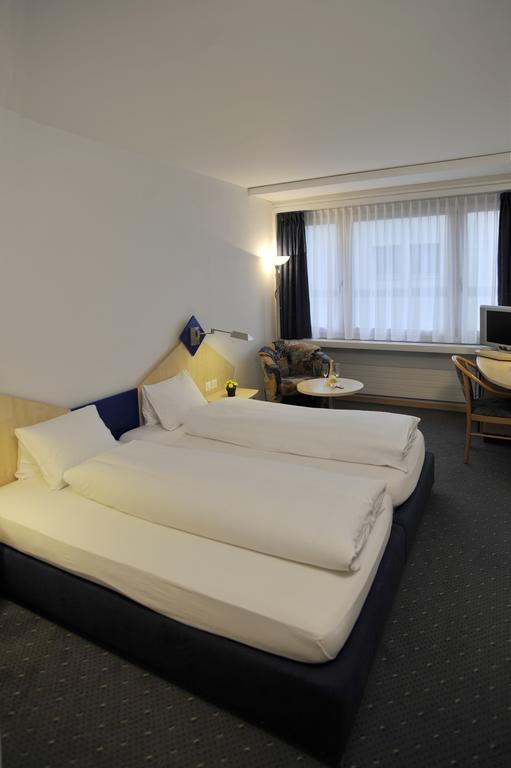 Hotel Blumenstein Self-Check In Frauenfeld Ngoại thất bức ảnh